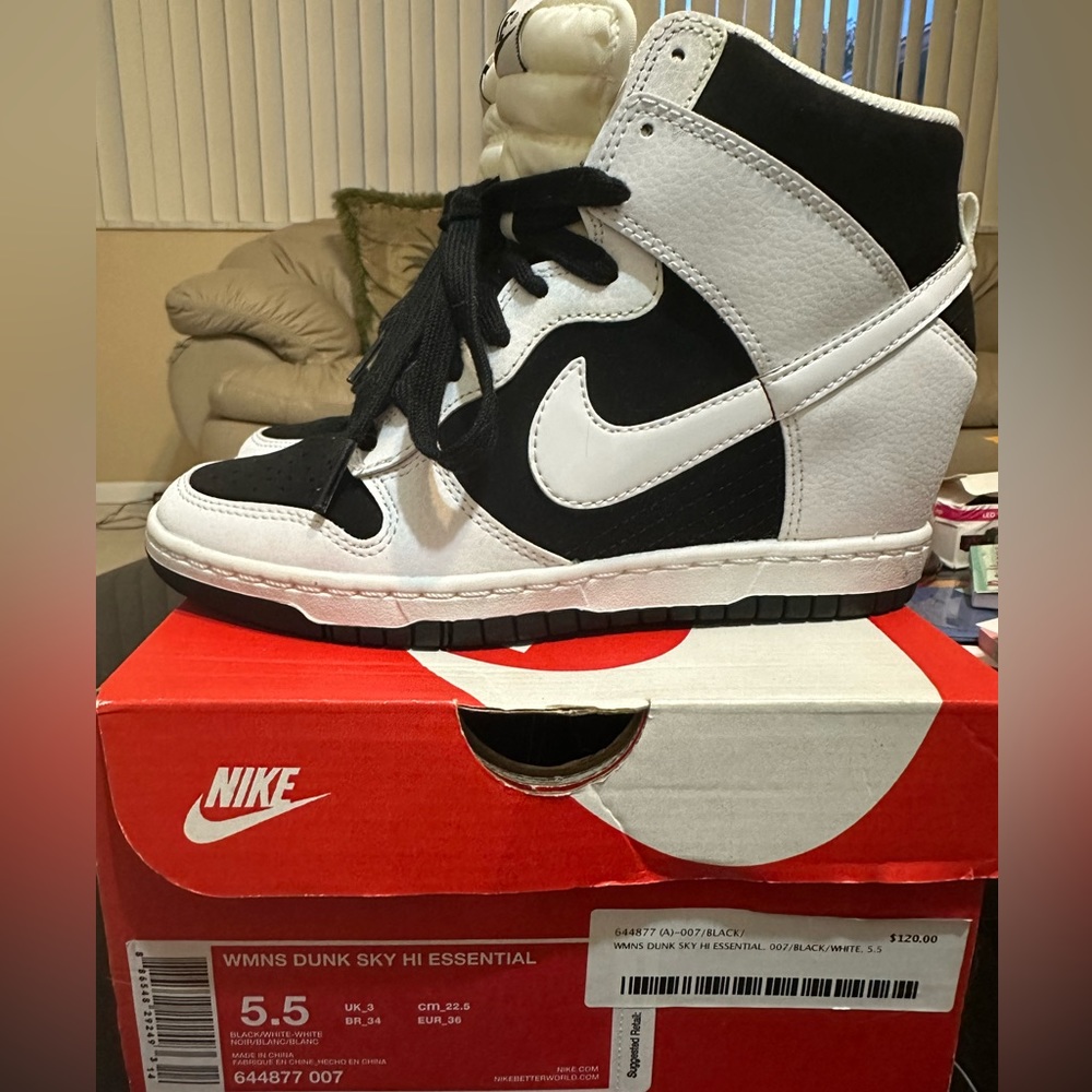 Nike Woman Dunk Sky HI